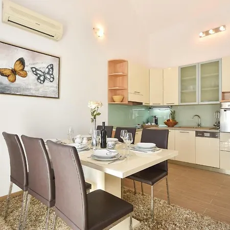Holiday Kastel Stafilic Njiva Sv.petra Holiday home Trogir