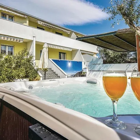 Holiday home Holiday Kastel Stafilic Njiva Sv.petra Trogir